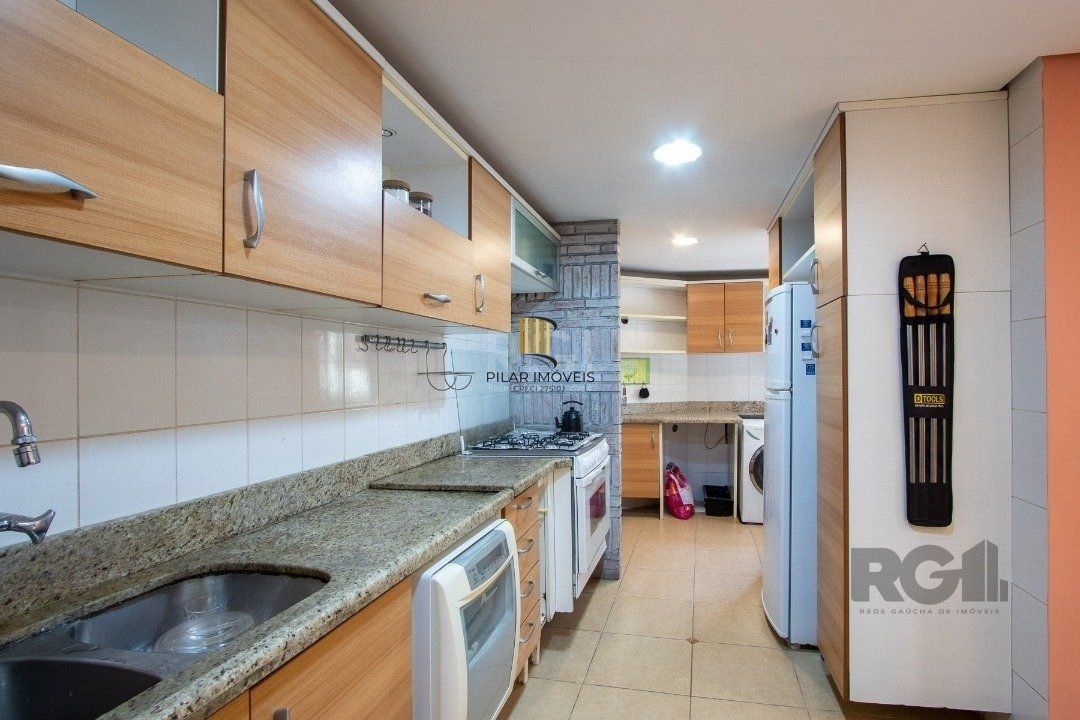 Casa Condominio para Venda - 170m², 3 dormitórios, sendo 1 suites, 2 vagas - Cavalhada