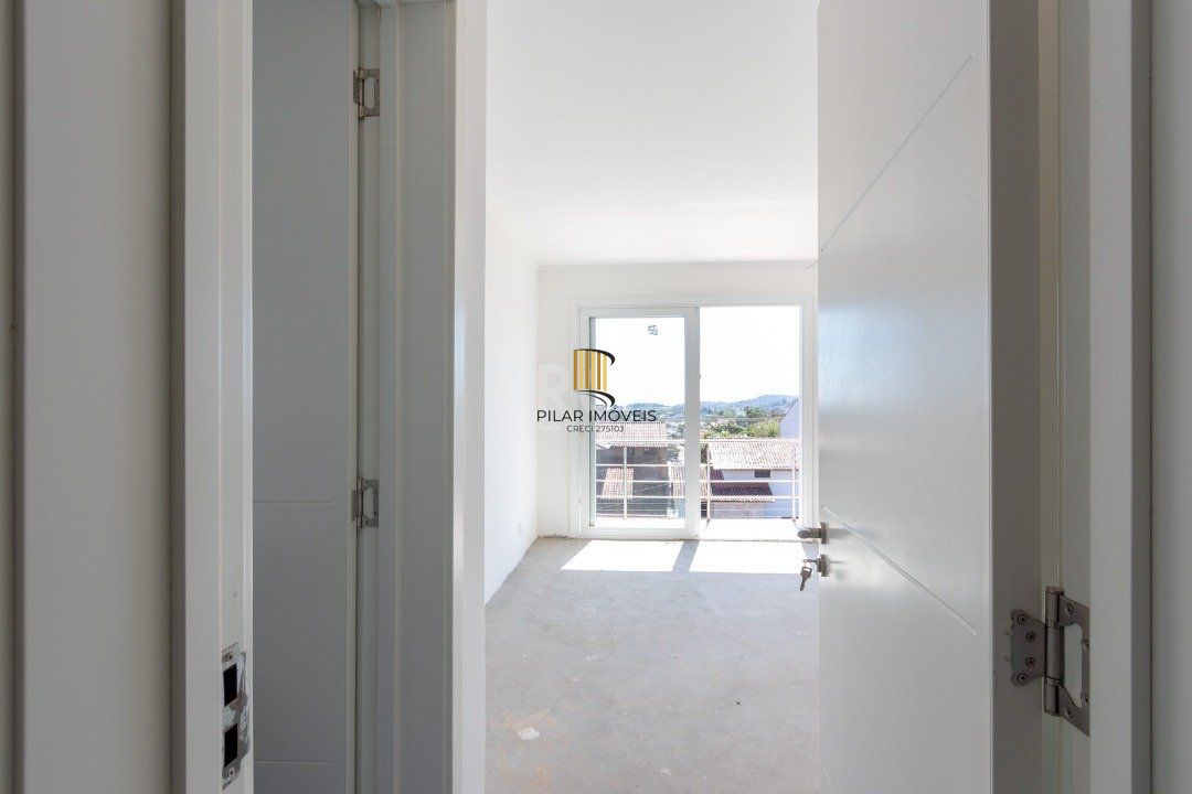 Casa para Venda - 168m², 3 dormitórios, sendo 1 suites, 2 vagas - Imperial Park