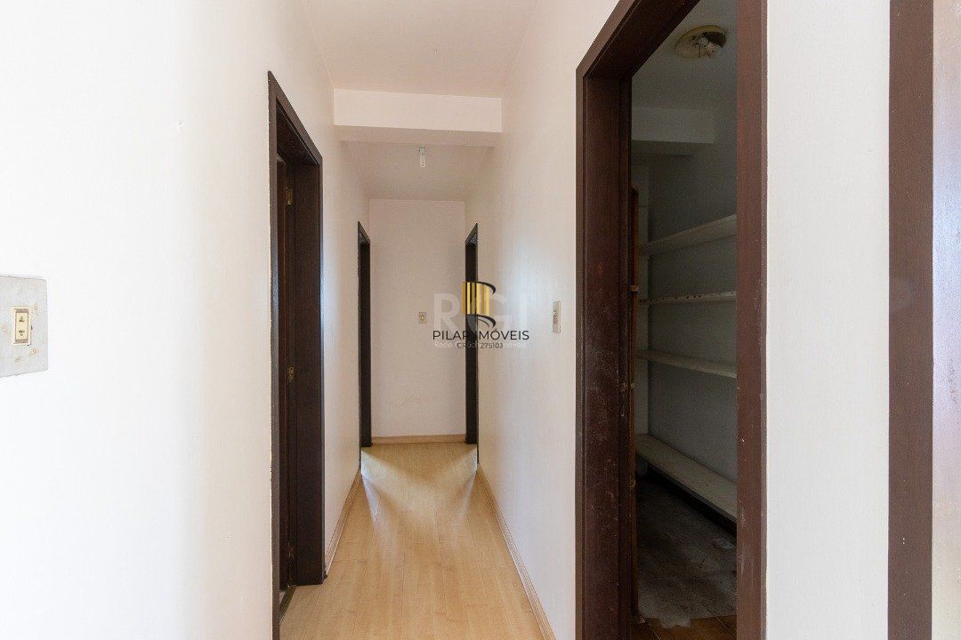 Casa para Venda - 500m², 4 dormitórios, sendo 1 suites, 4 vagas - Vila Conceição