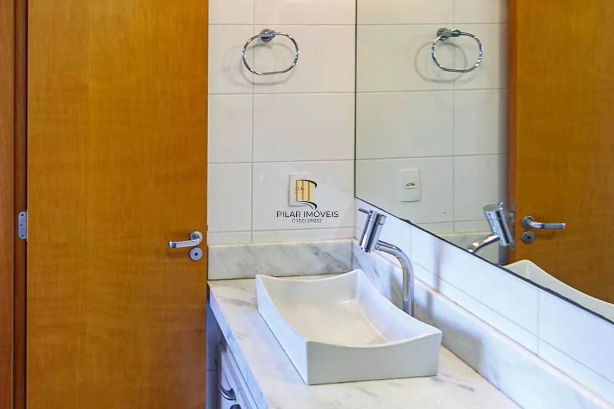 Apartamento à venda no bairro Cavalhada, 3 quartos e 1 vaga