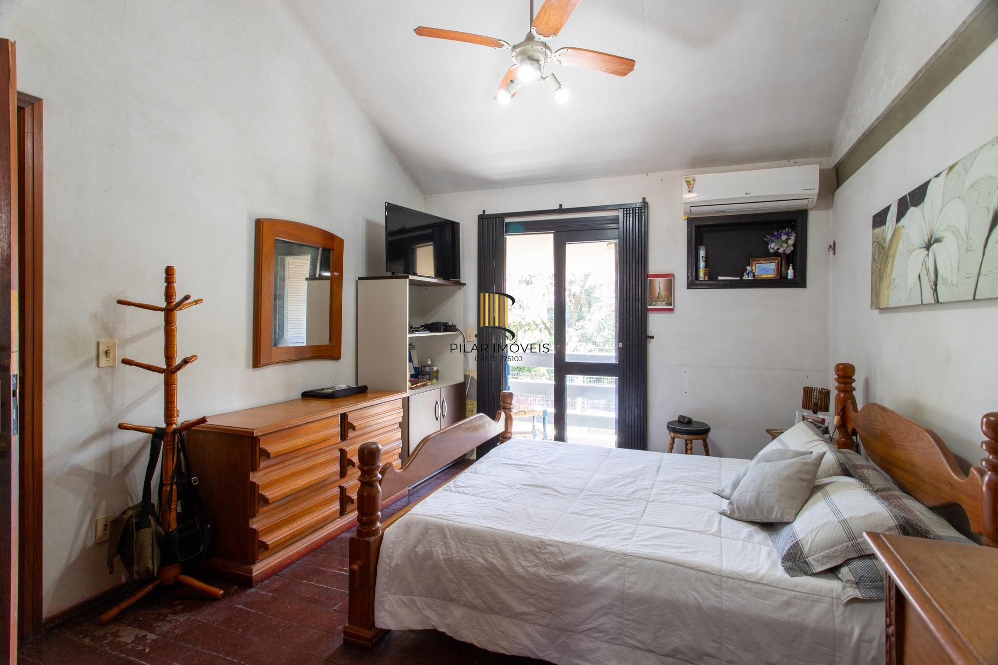 Casa para Venda - 286.28m², 2 dormitórios, sendo 1 suites, 3 vagas - Santa Tereza