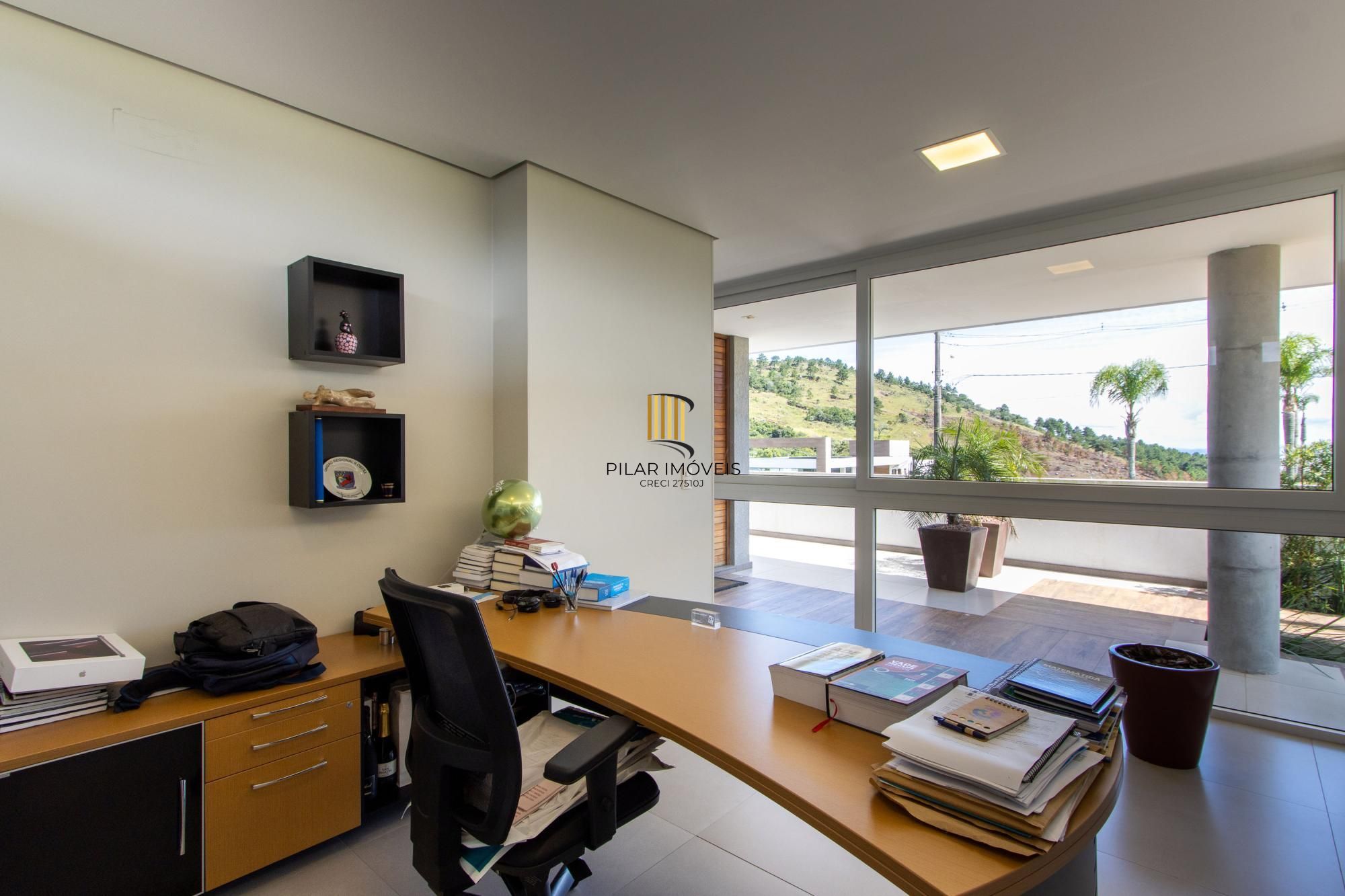Luxuosa Casa em Condomínio de Alto Padrão com vista para Guaiba
