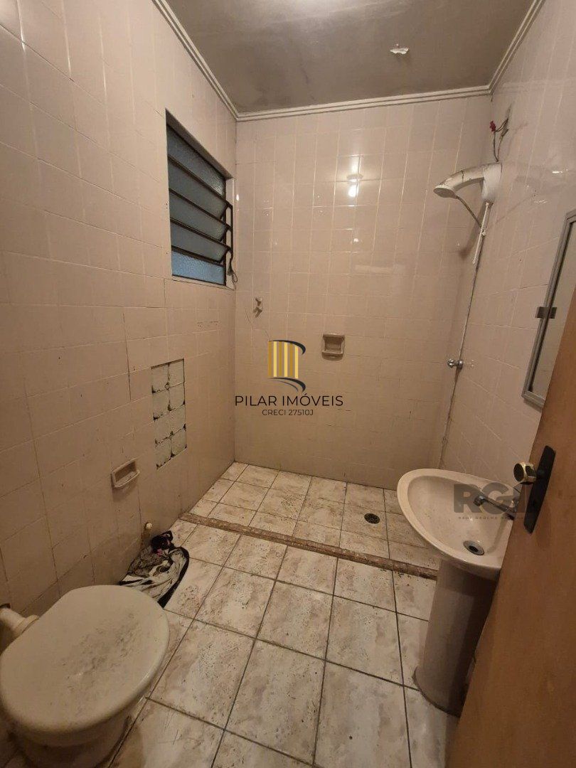 Casa 4 dormitórios no bairro Teresópolis