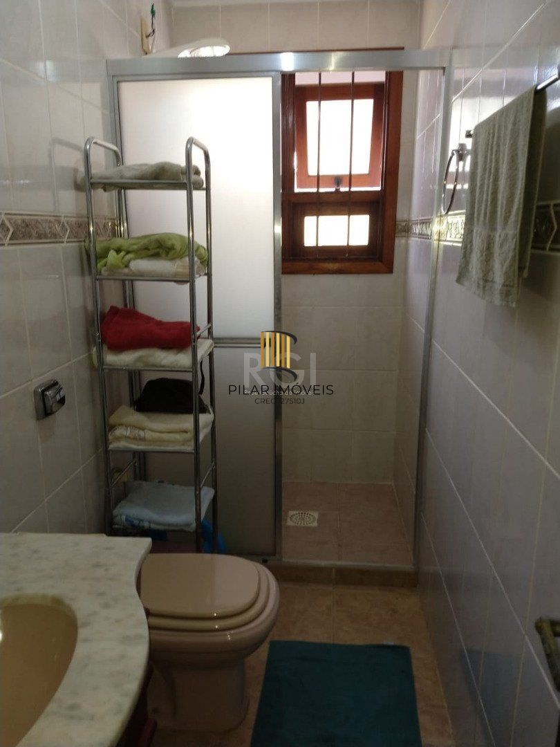 Casa Condominio para Venda - 308m², 5 dormitórios, sendo 1 suites, 3 vagas - Nonoai