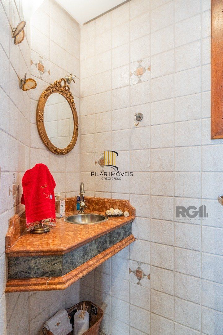 Apartamento amplo de 191m² privativos reformado