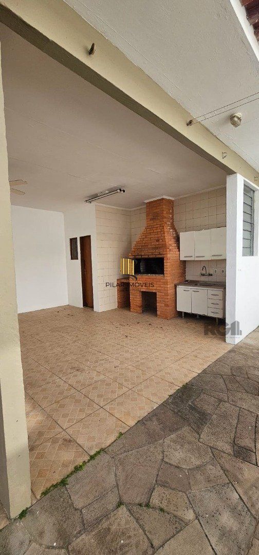 Casa 4 dormitórios no bairro Jardim Sabará
