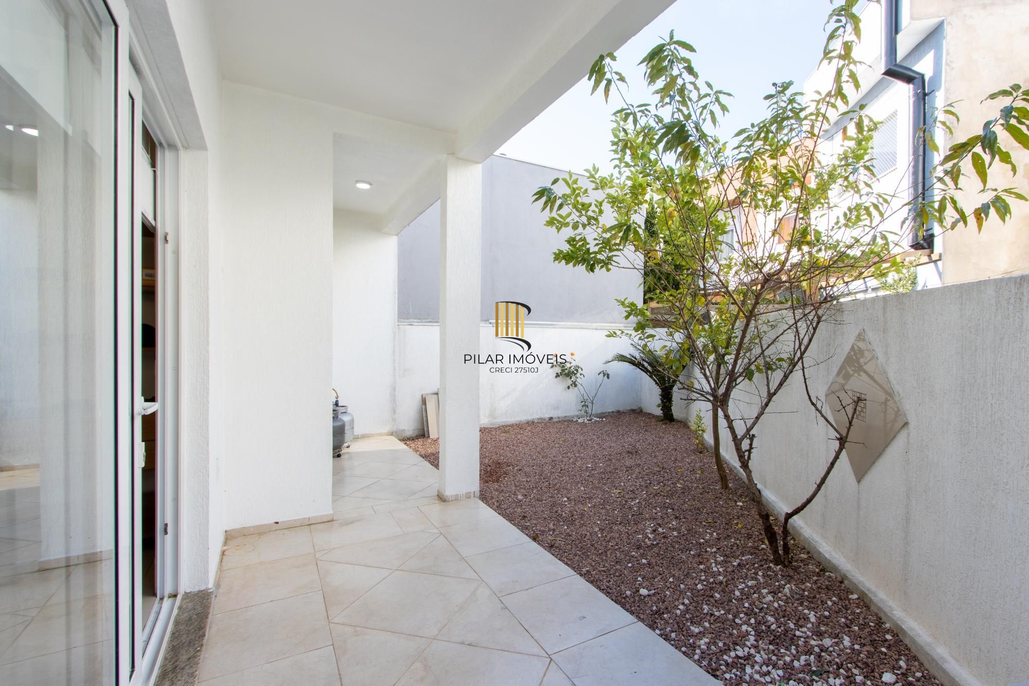 Casa de Condomínio 3 dormitórios no bairro Hípica