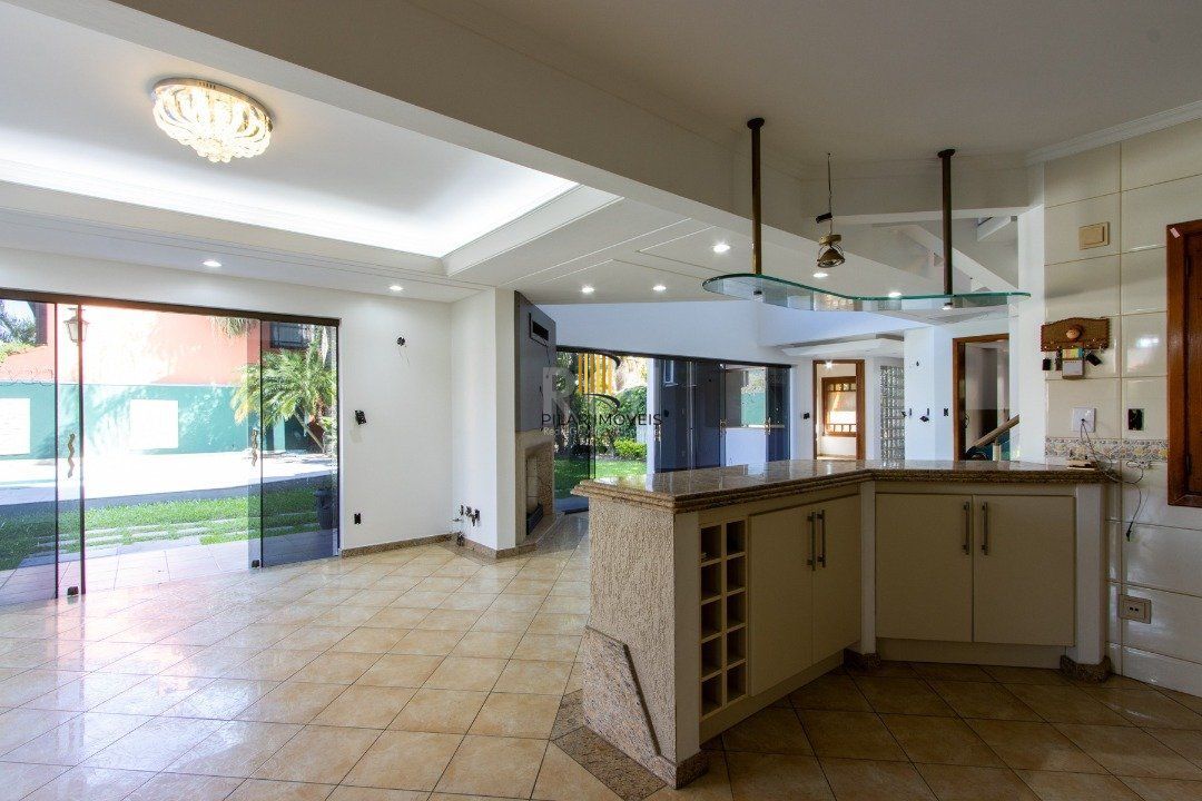 Casa 3 dormitórios no bairro Ipanema