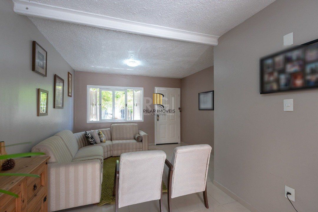 Sobrado para Venda - 150m², 3 dormitórios, sendo 1 suites, 1 vaga - Morro Santana