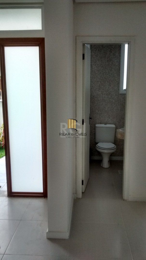 Casa para Venda - 194.46m², 3 dormitórios, sendo 1 suites, Hípica