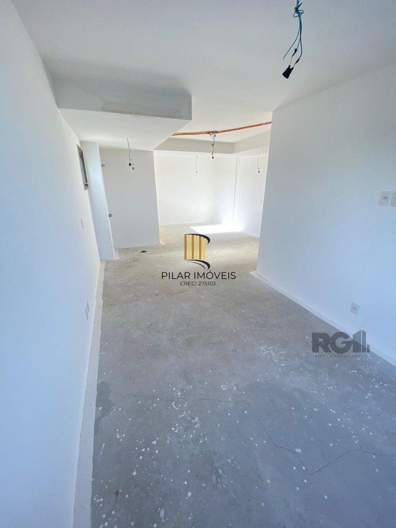 Apartamento 6 dormitórios no bairro Cavalhada