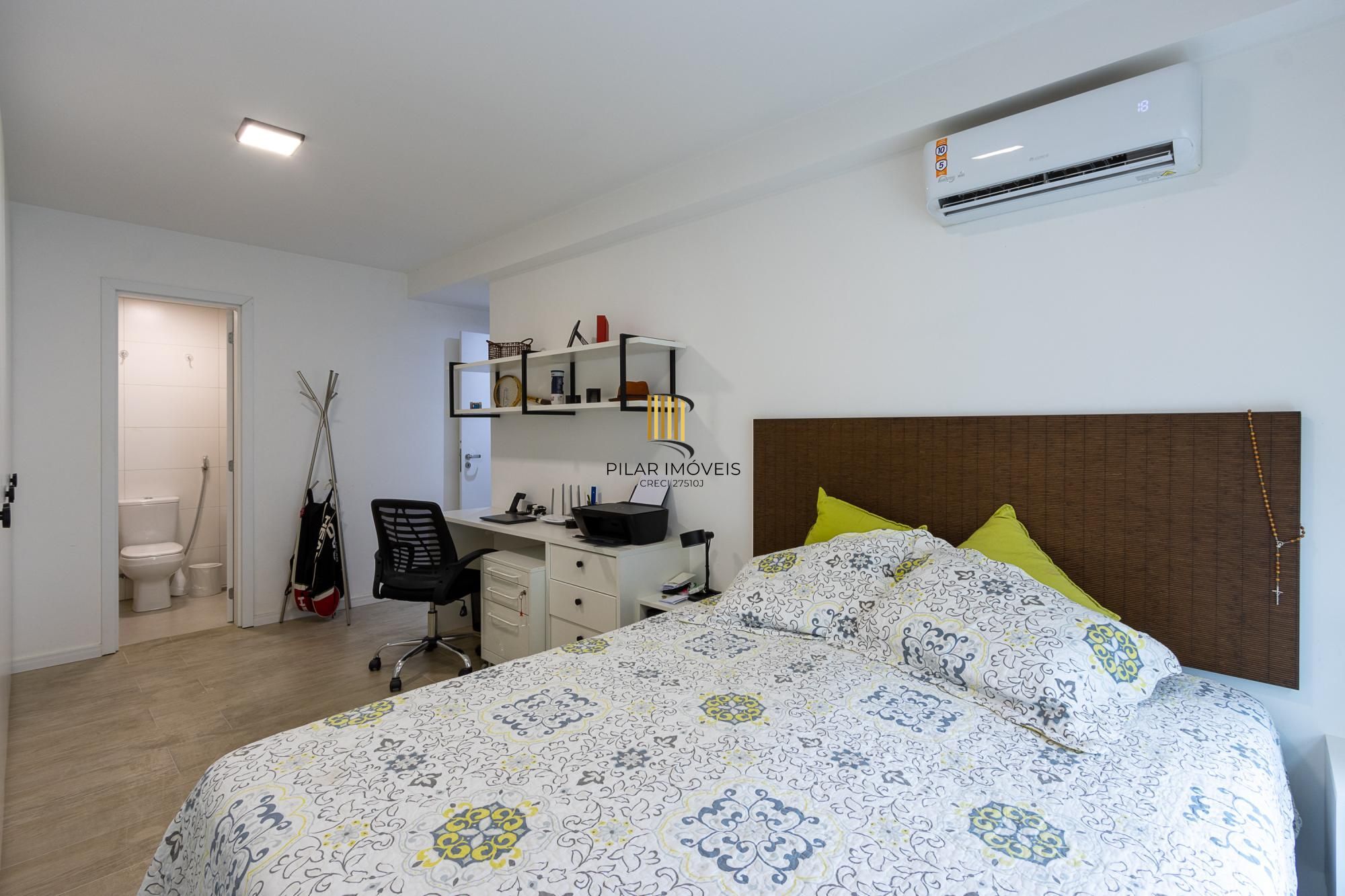 Apartamento 3 dormitórios no bairro Menino Deus