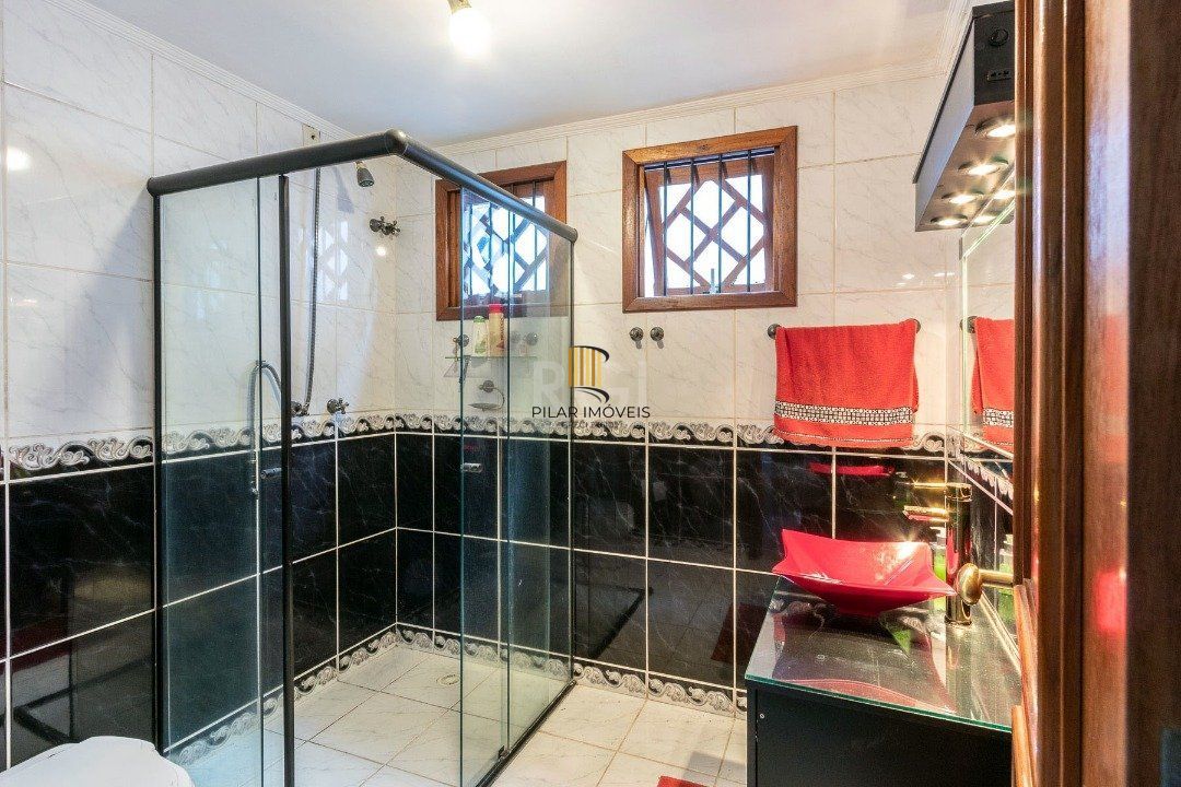 Casa para Venda - 451.63m², 5 dormitórios, sendo 1 suites, 4 vagas - Cristal