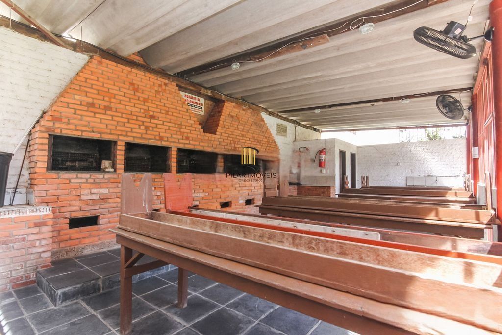 Apartamento com 1 dormitório no condomínio Pereira Neto