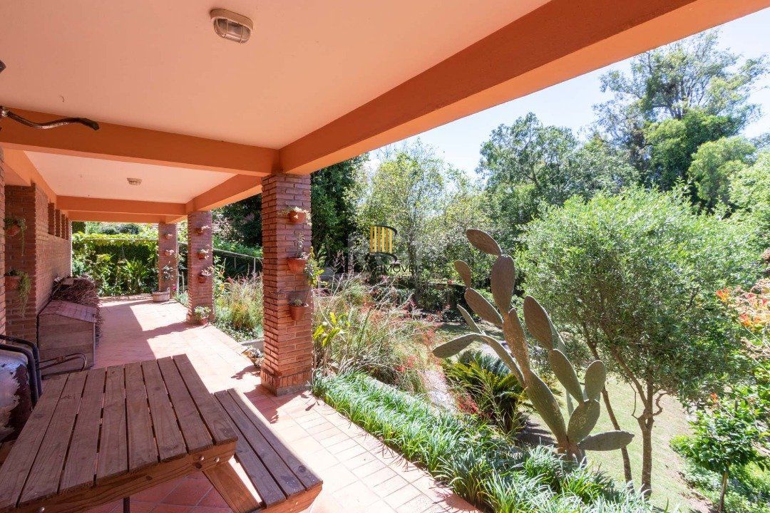 Casa para Venda - 352.19m², 4 dormitórios, sendo 1 suites, 4 vagas - Belém Novo