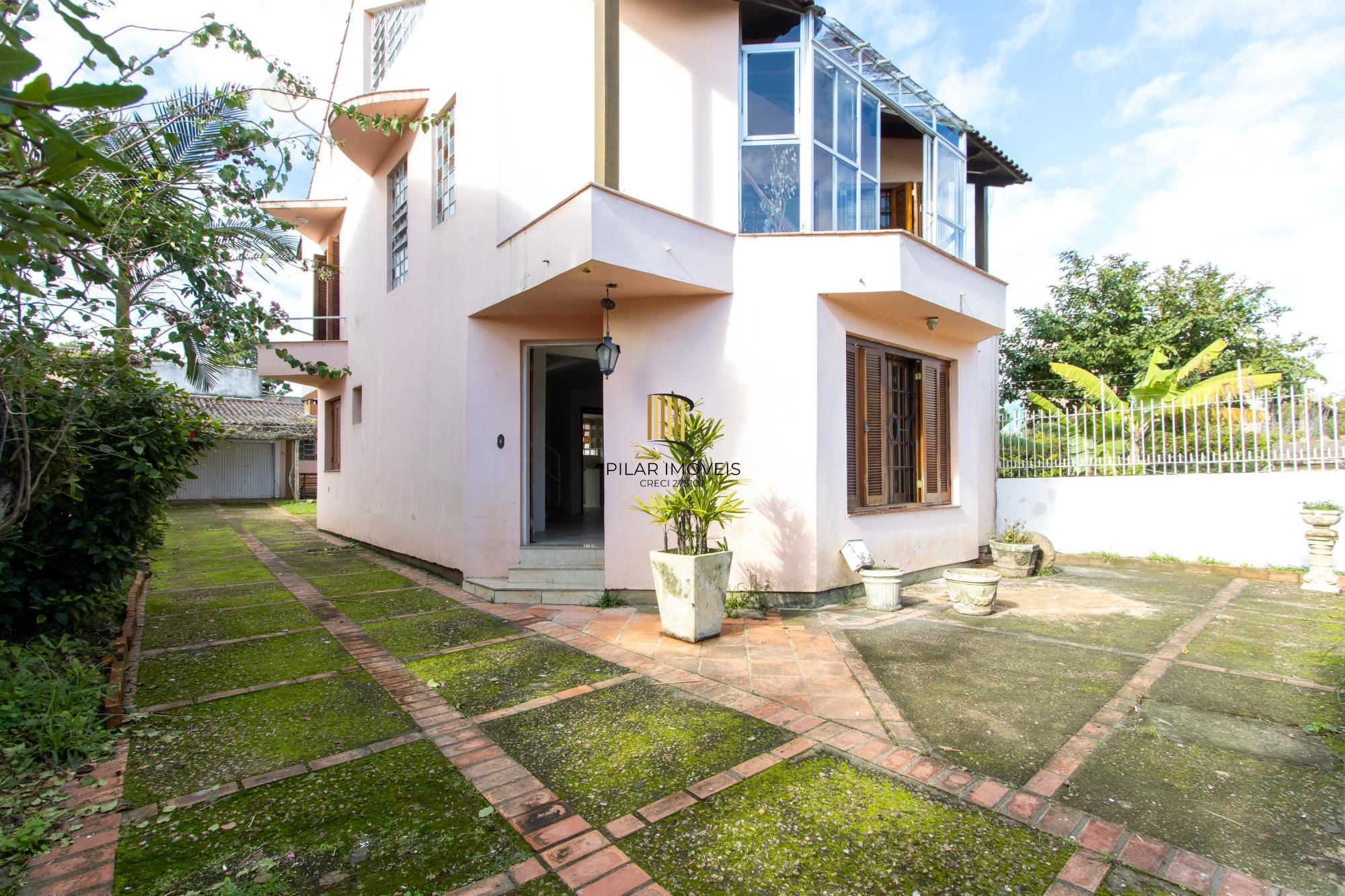 Casa para Venda - 253.35m², 3 dormitórios, sendo 1 suites, 4 vagas - Serraria