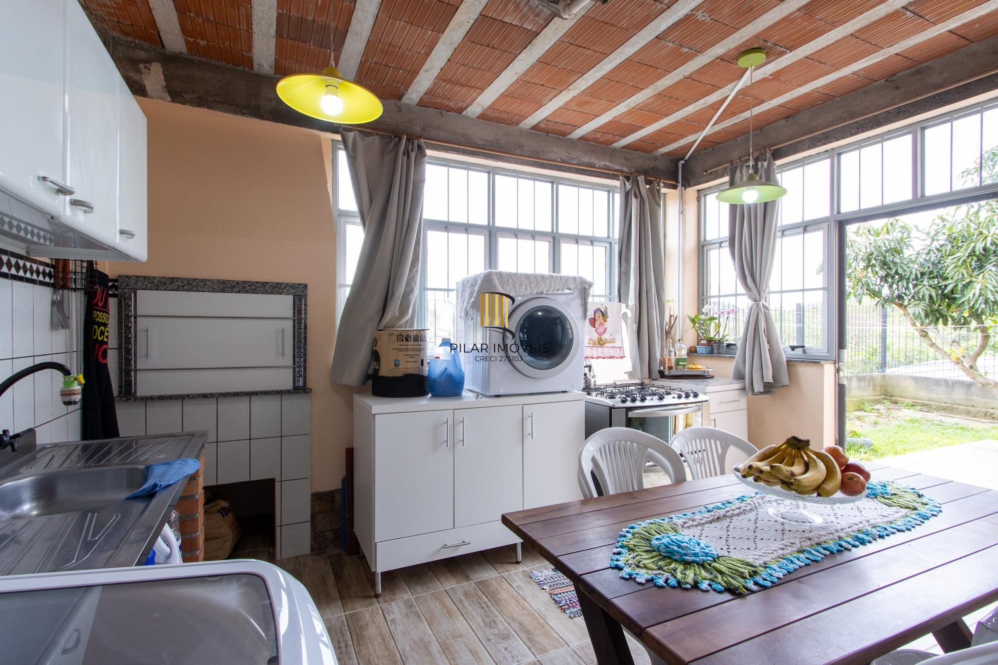 Casa 3 dormitórios no bairro Vila Nova