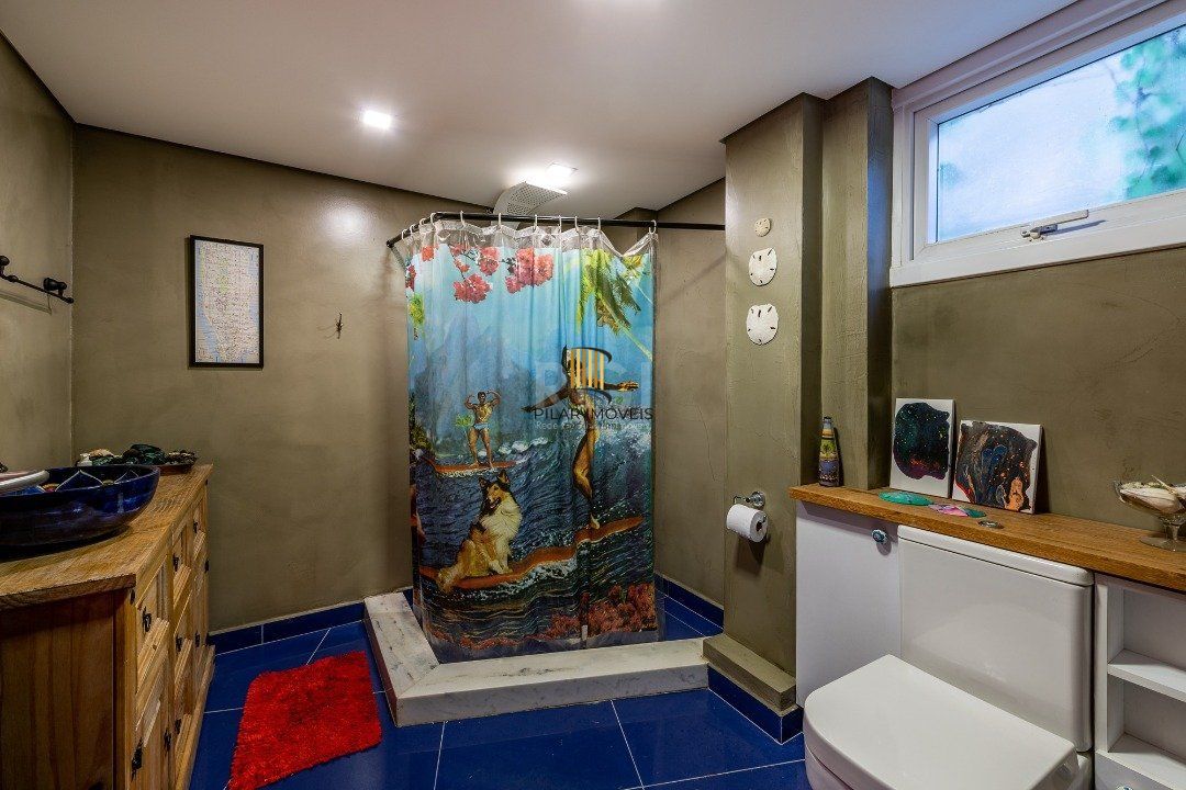 Casa para Venda - 300m², 3 dormitórios, sendo 3 suites, 2 vagas - Sétimo Céu