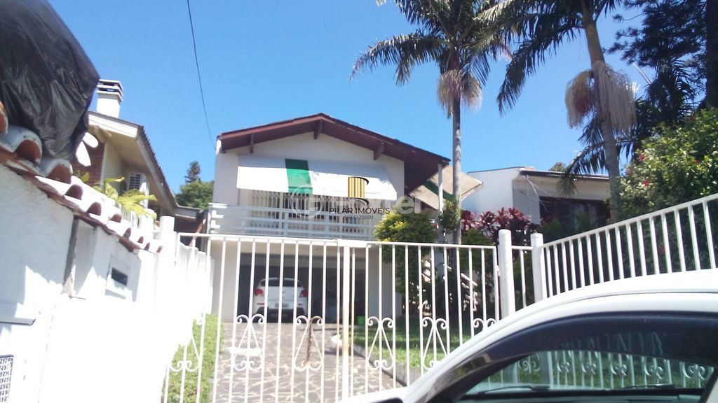 Casa 3 quantos com suíte, espaço gourmet, na Tristeza. - Pilar Imóveis