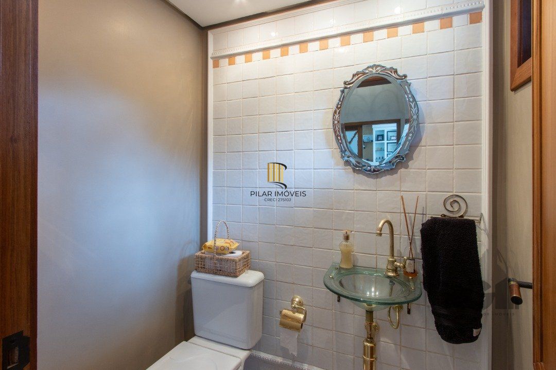 Casa para Venda com 4 dormitórios, sendo 2 suites e 4 vagas no bairro Jardim Isabel