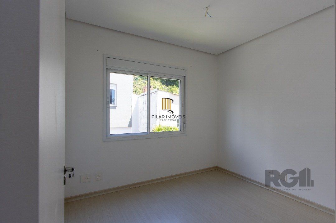 Casa em Condomínio, 197m², 3dormitórios, bairro Glória