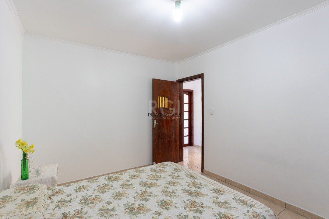 Casa para Venda - 182m², 4 dormitórios, sendo 1 suites, 4 vagas - Jardim Isabel
