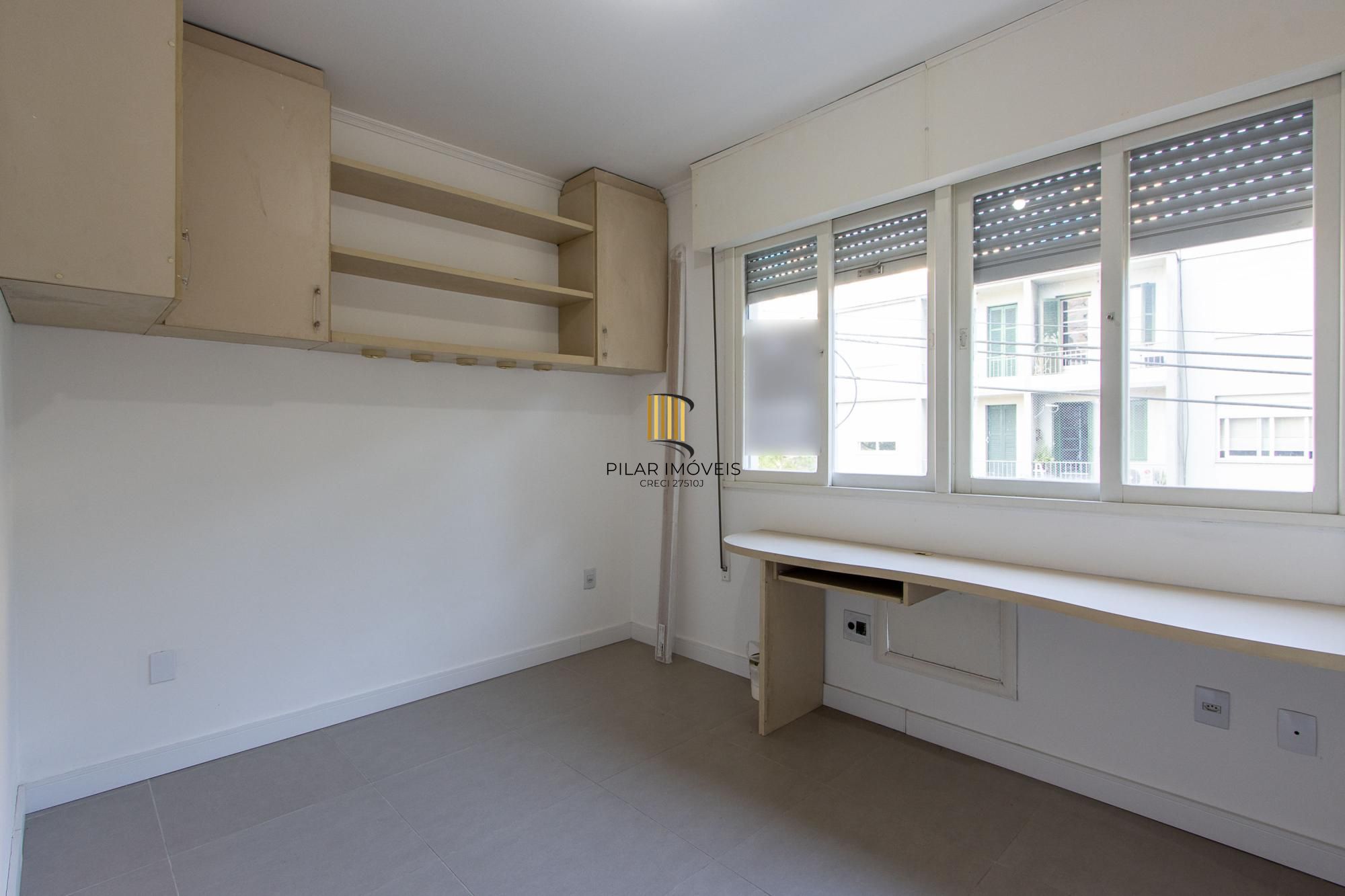 Apartamento à venda no bairro Moinhos de Vento, em Porto Alegre – RS. Com área privativa de 100.73m².