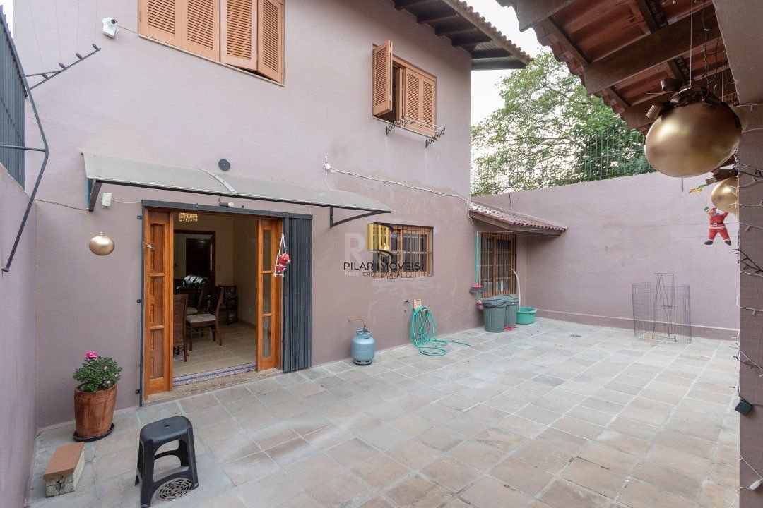 Casa para Venda - 192.18m², 3 dormitórios, sendo 1 suites, 2 vagas - Cristal