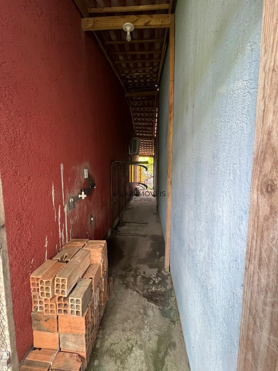 Casa 3 dormitórios no bairro Hípica