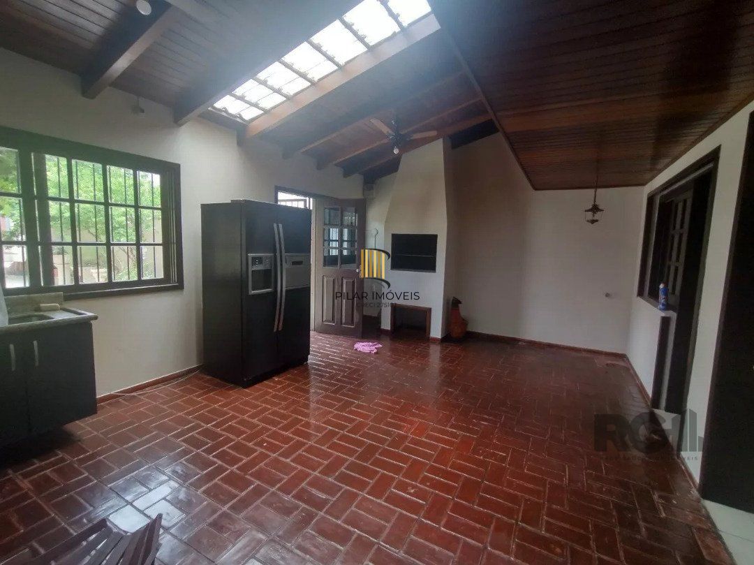 Casa 4 dormitórios, Bairro Cavalhada.