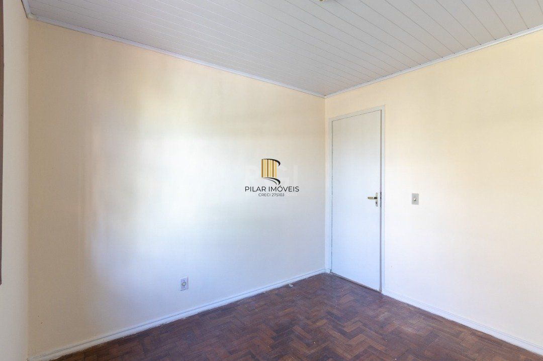 Casa térrea no Residencial Butui, possui 3 dormitórios, living espaçoso, cozinha funcional, banheiro social, área de serviço independente e pátio privativo