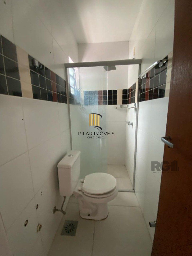 Casa 3 dormitórios no bairro Guarujá