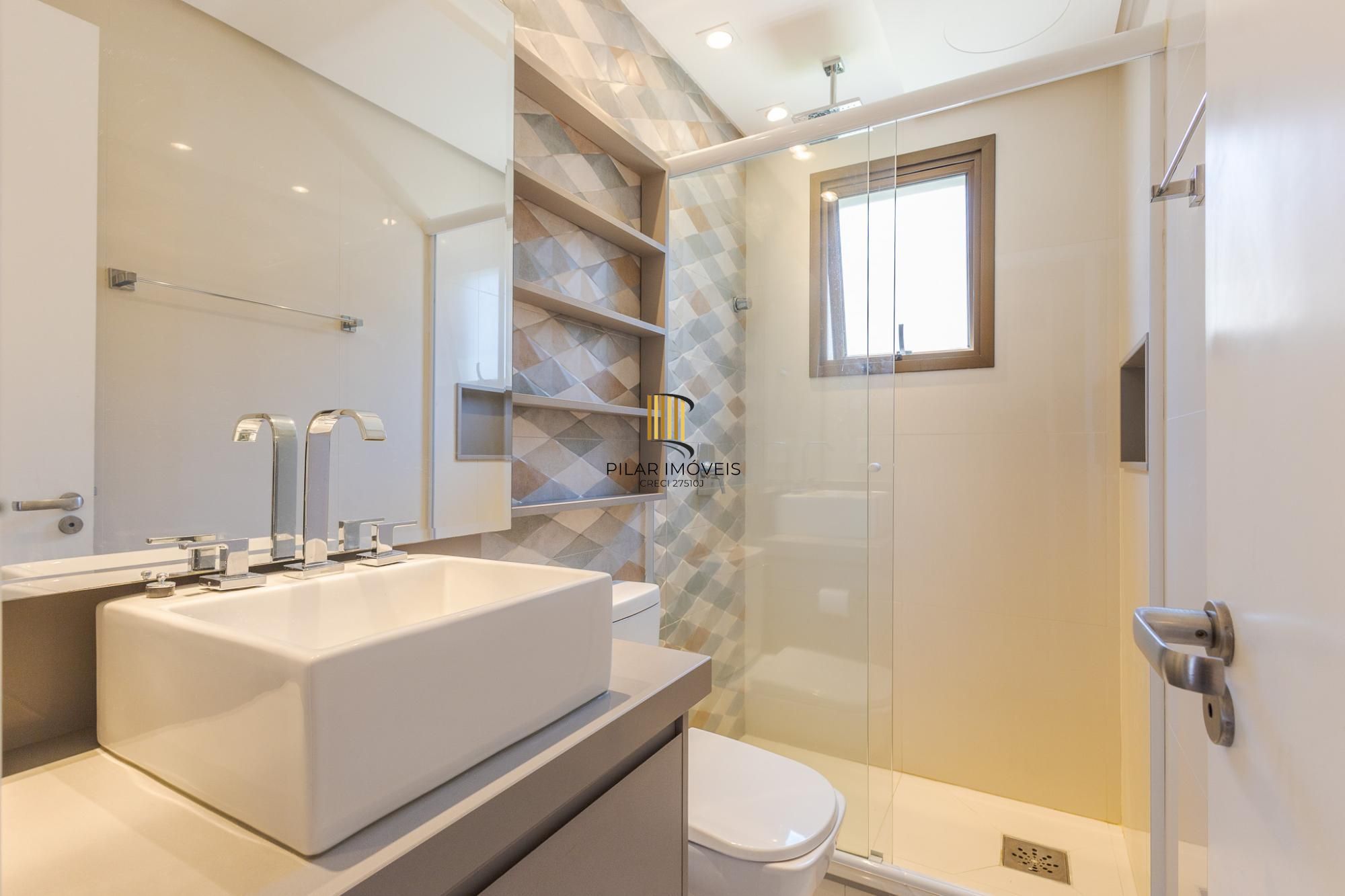 Apartamento 2 dormitórios no Petrópolis