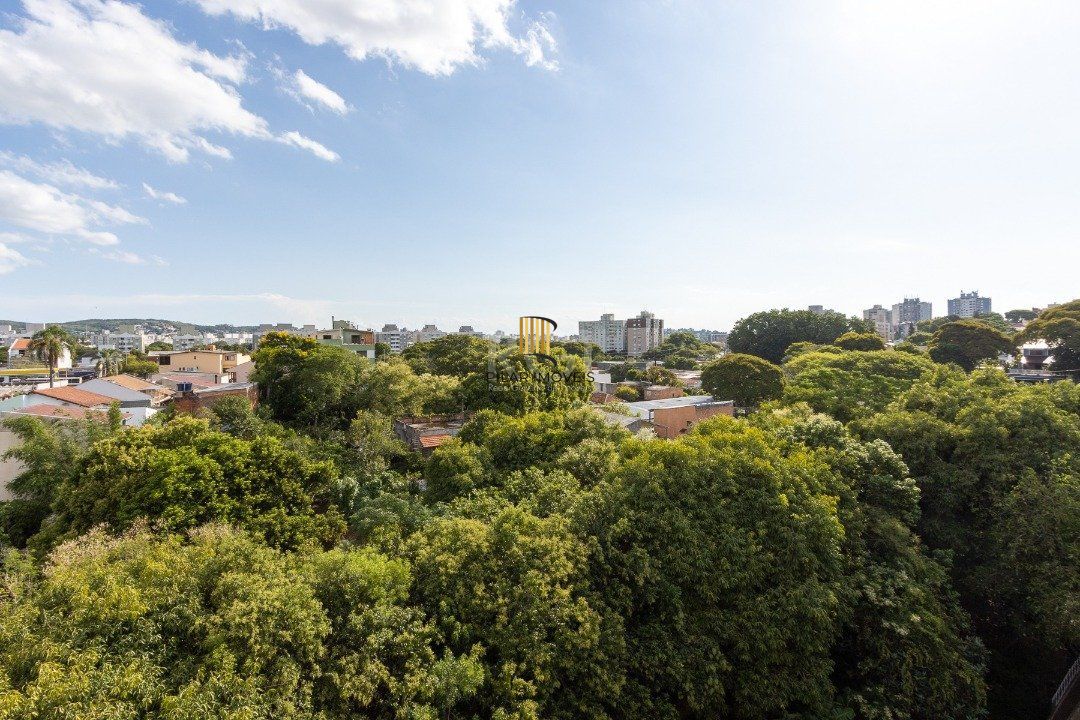 Ótima cobertura no bairro Nonoai, com aproximadamente 135m² de área privativa, 02 dormitórios