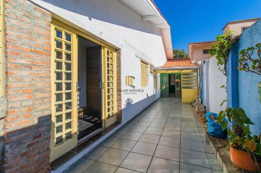 Casa, 200m², 3 dormitórios, bairro Cristal