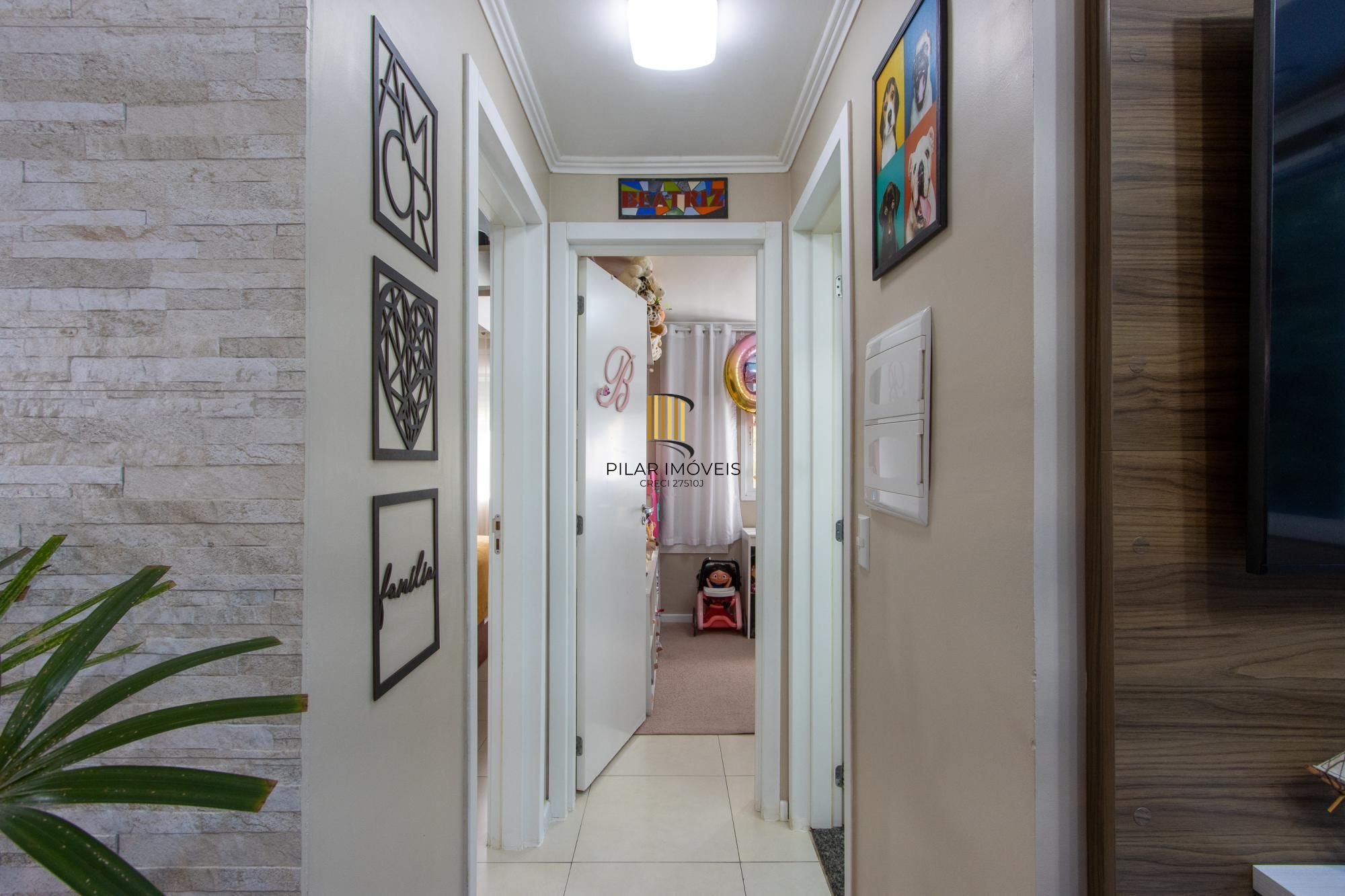 Apartamento  com  2 dormitórios, cozinha americana, Banheiro social, gás central, 1 vaga