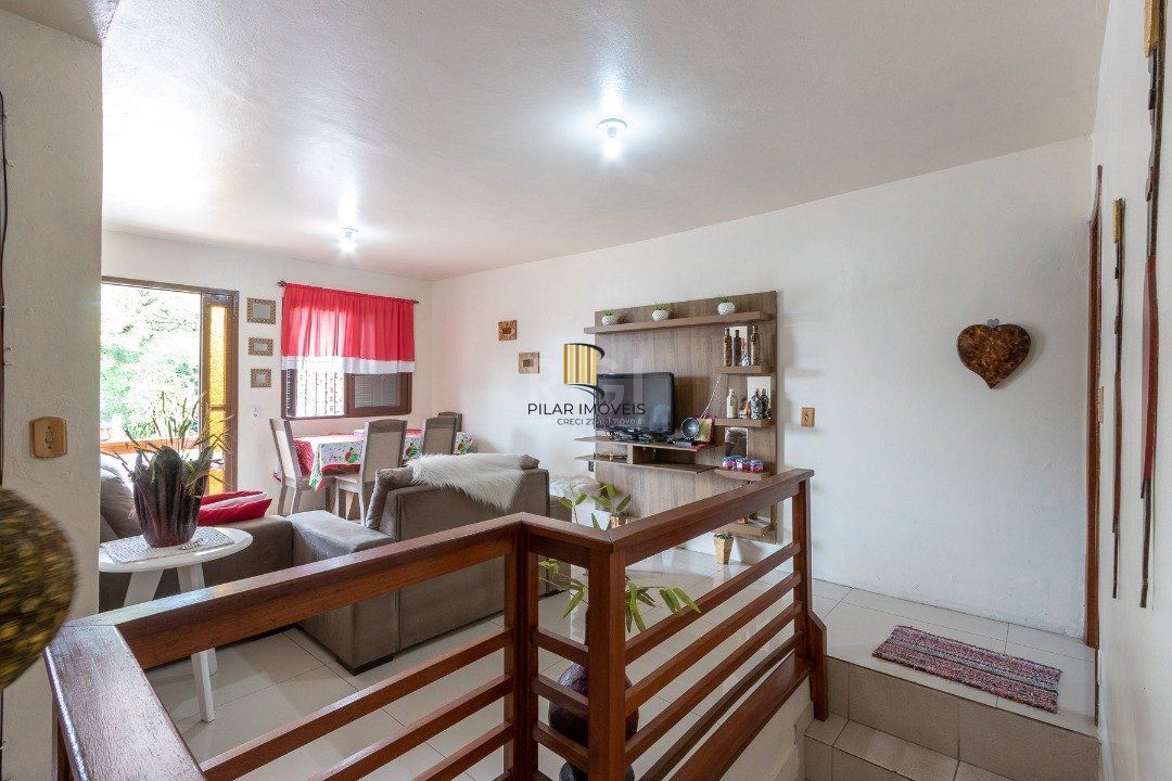 Casa para Venda - 161m², 3 dormitórios, 3 vagas - Nonoai