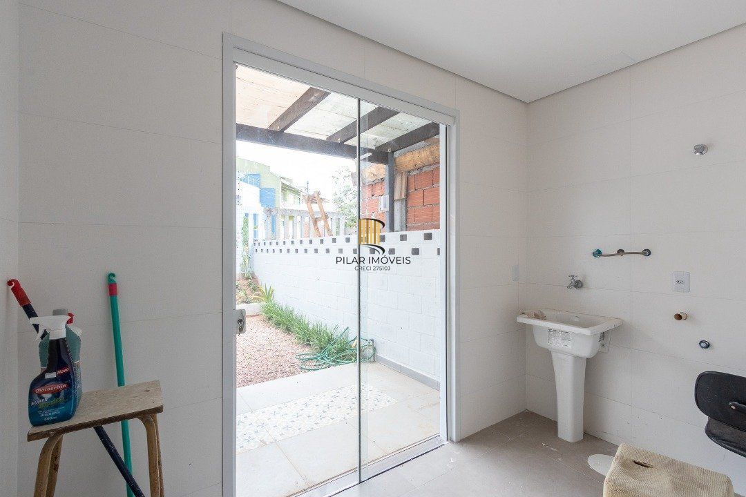 Casa Condominio para Venda - 219m², 3 dormitórios, sendo 1 suites, 2 vagas - Vila Nova