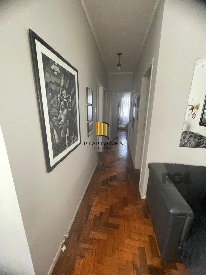 Apartamento no Petrópolis de 1 dormitório desocupado