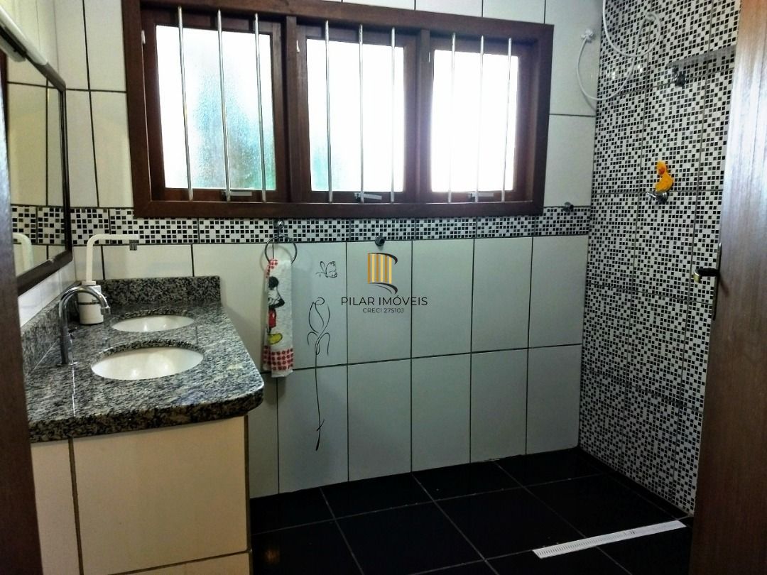 Casa para Venda - 200m², 4 dormitórios, sendo 1 suites, 4 vagas - Ipanema