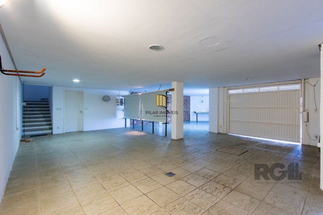 Casa de Condomínio 4 dormitórios no bairro Nonoai