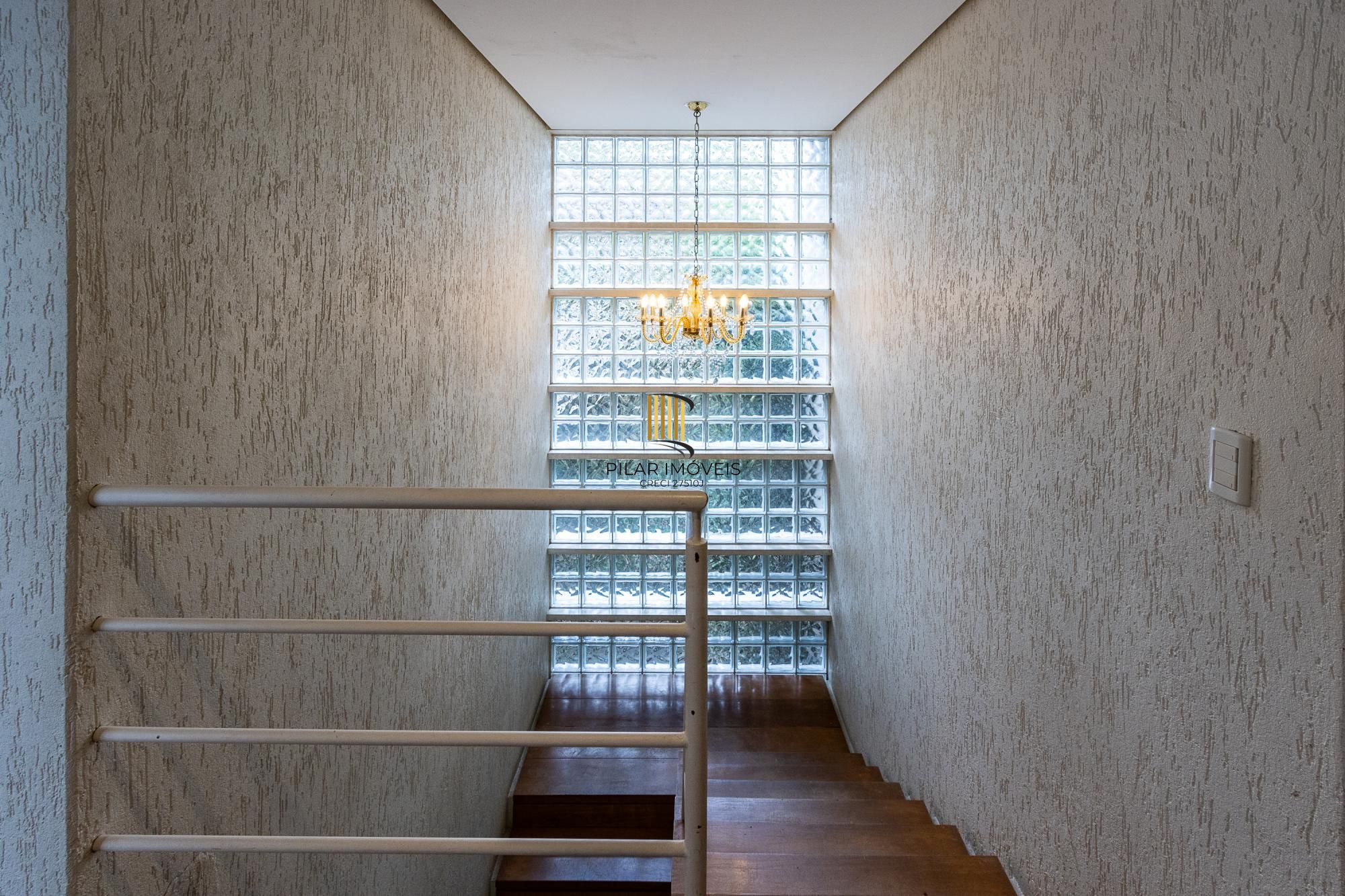 Casa com 4 dormitórios à venda, Jardim Isabel, Porto Alegre