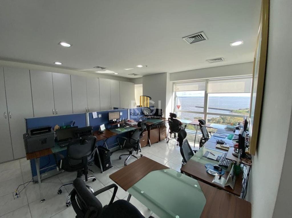 Salas Comerciais no nono andar , Imóvel MOBILIADO com 82,82 m2