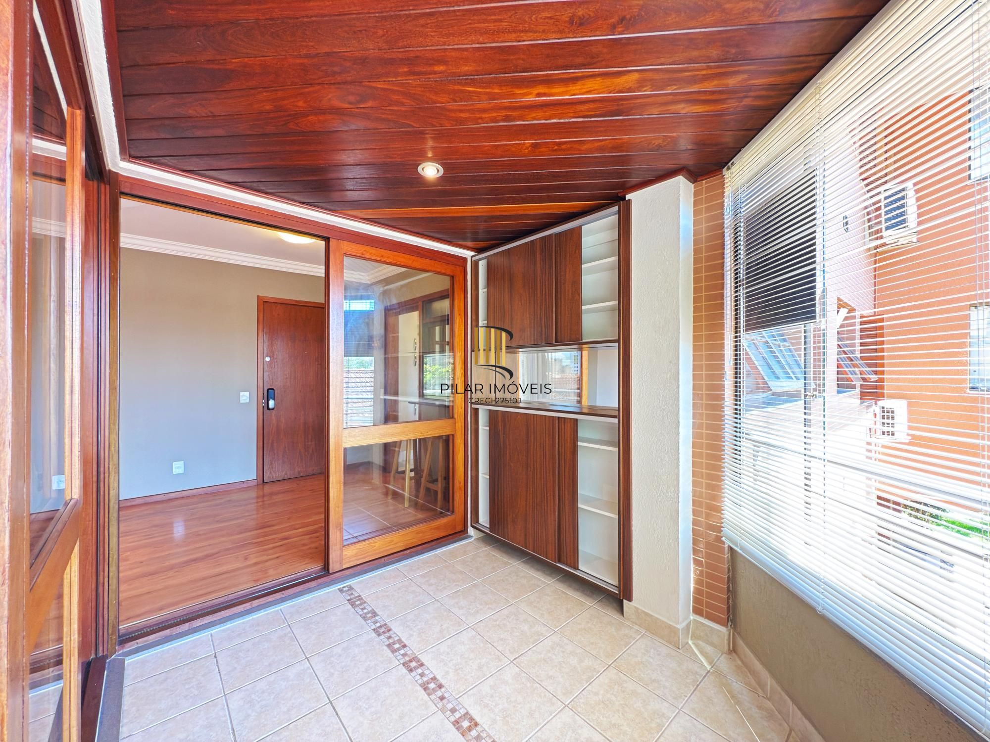 Apartamento desocupado, 2 quartos (1 suite), 2 vagas - Bairro Tristeza