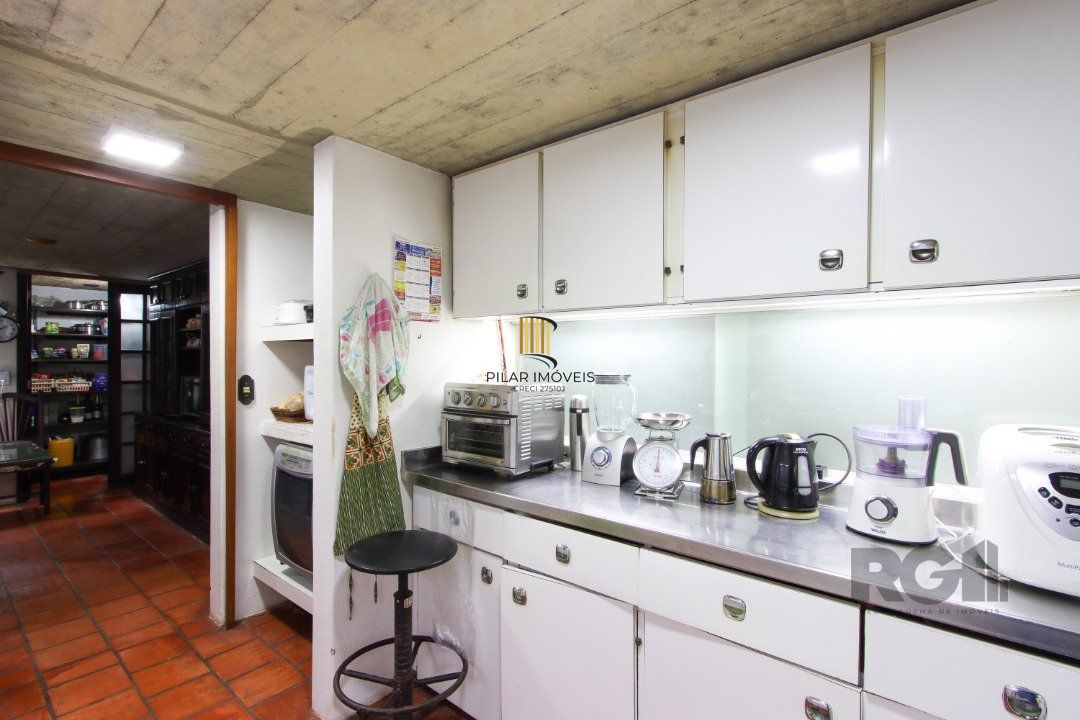Casa para Venda - 393m², 4 dormitórios, sendo 2 suites, 4 vagas - Ipanema