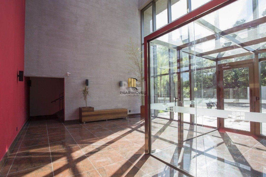 Apartamento para Venda - 68.5m², 2 dormitórios, sendo 1 suites, 2 vagas - Petrópolis