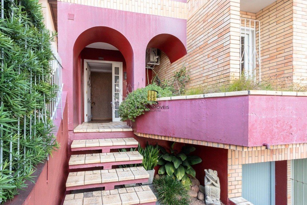 Casa para Venda - 226.96m², 3 dormitórios, sendo 2 suites, 3 vagas - Jardim Isabel