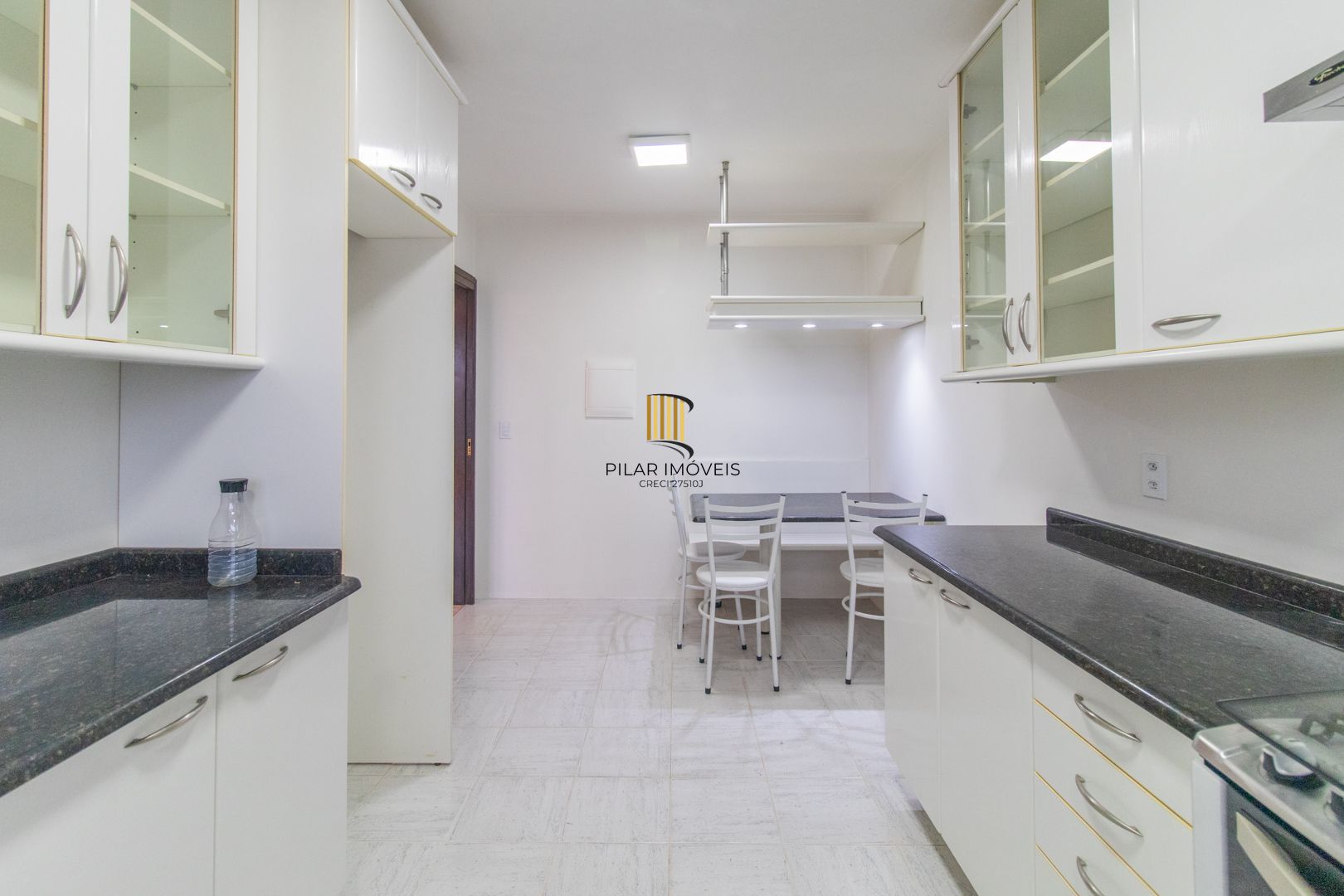 Casa no Imperial Park  3 dormitórios sendo 1 suíte, próximo a av. Juca Batista