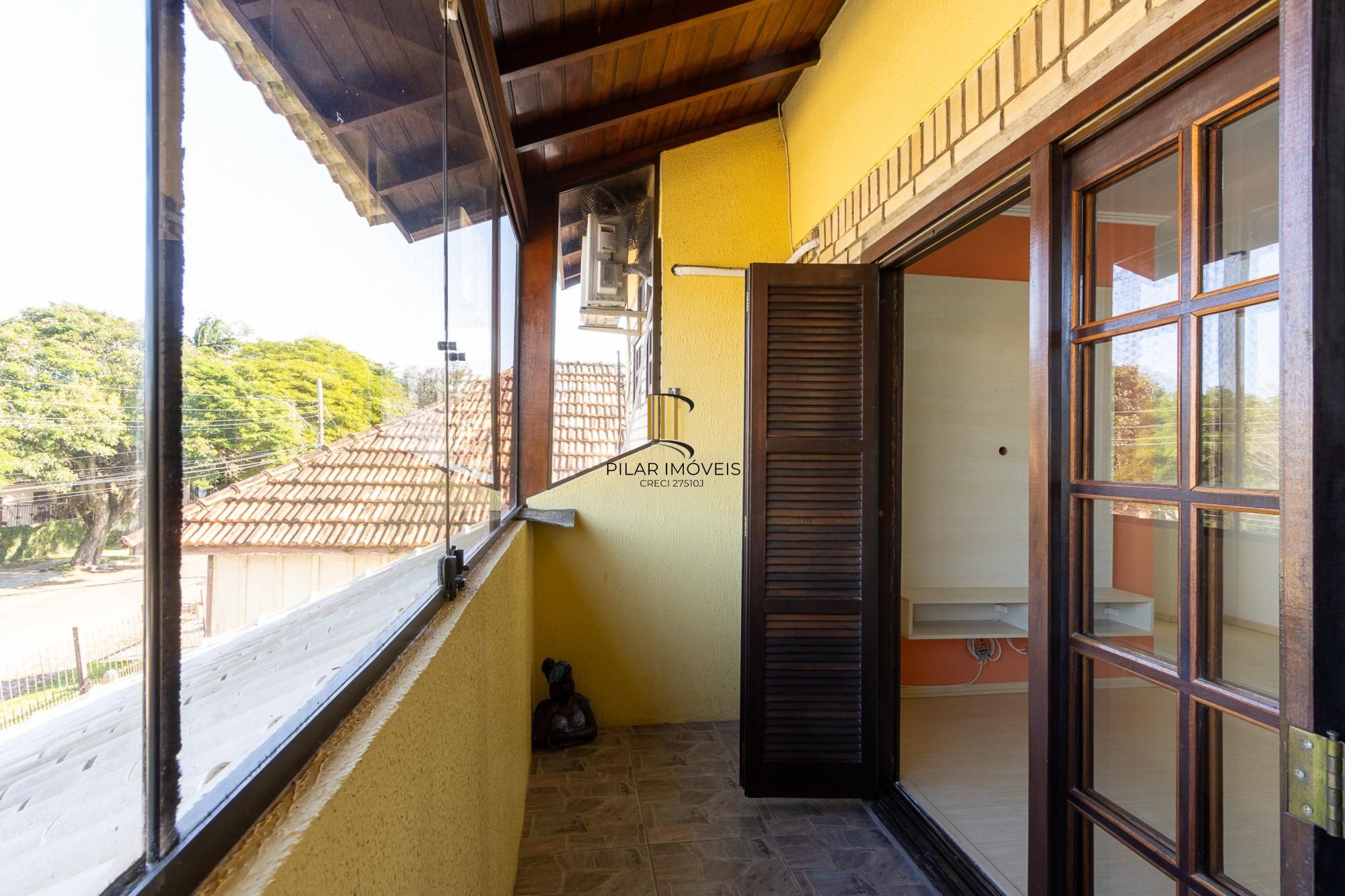 Casa  3 dorm. I suíte I Vaga 2  carros