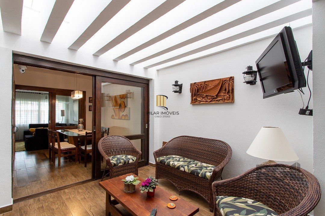 Casa 4 dormitórios no bairro Jardim Isabel